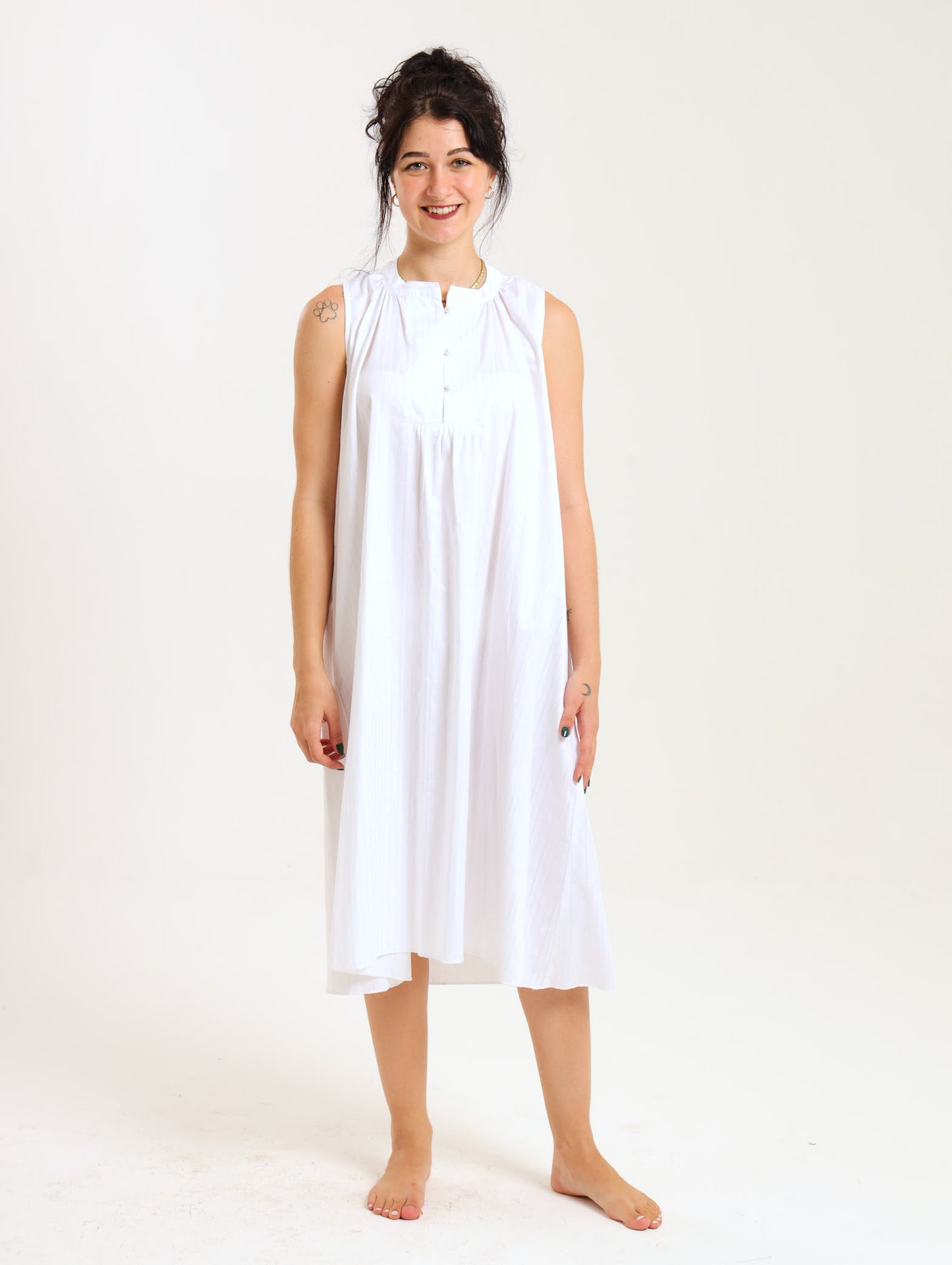 Nerine Nighty: White