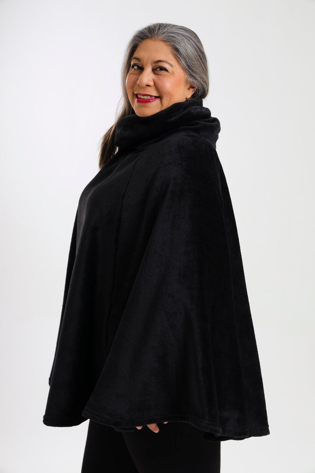 Pansy Poncho- Black