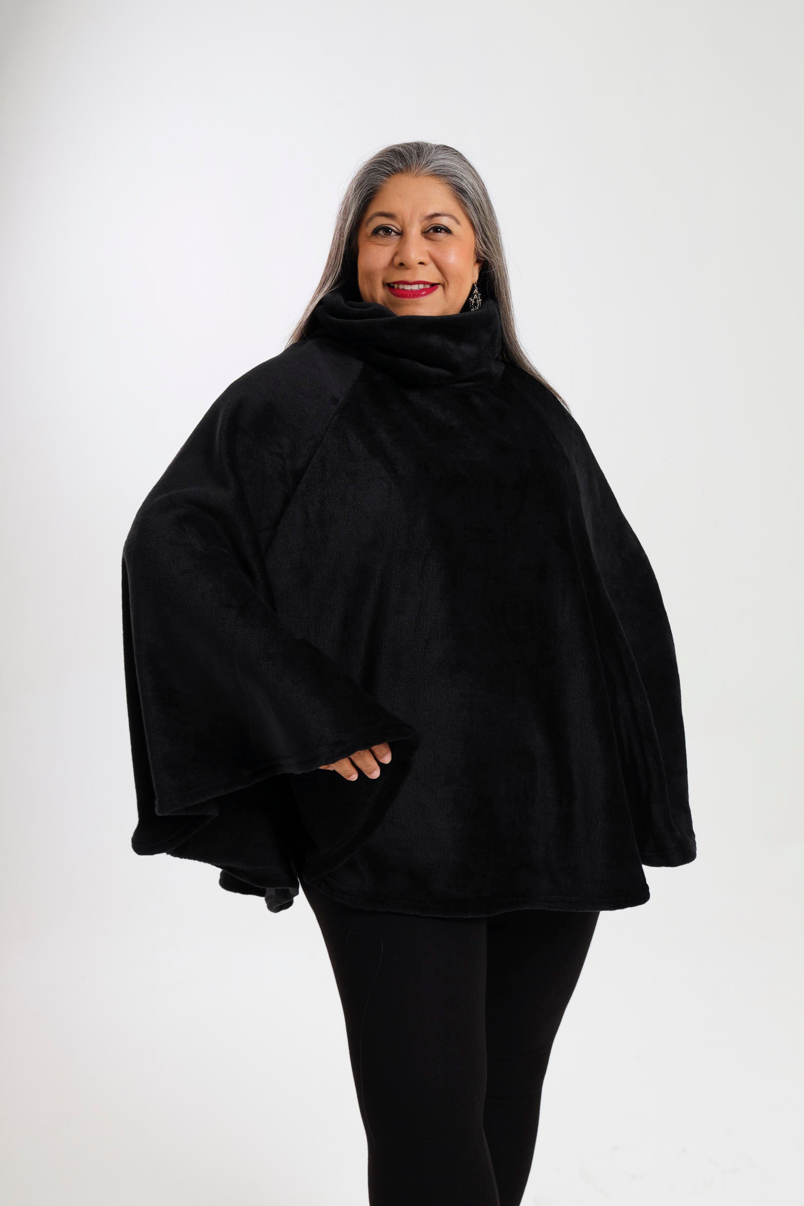 Pansy Poncho- Black